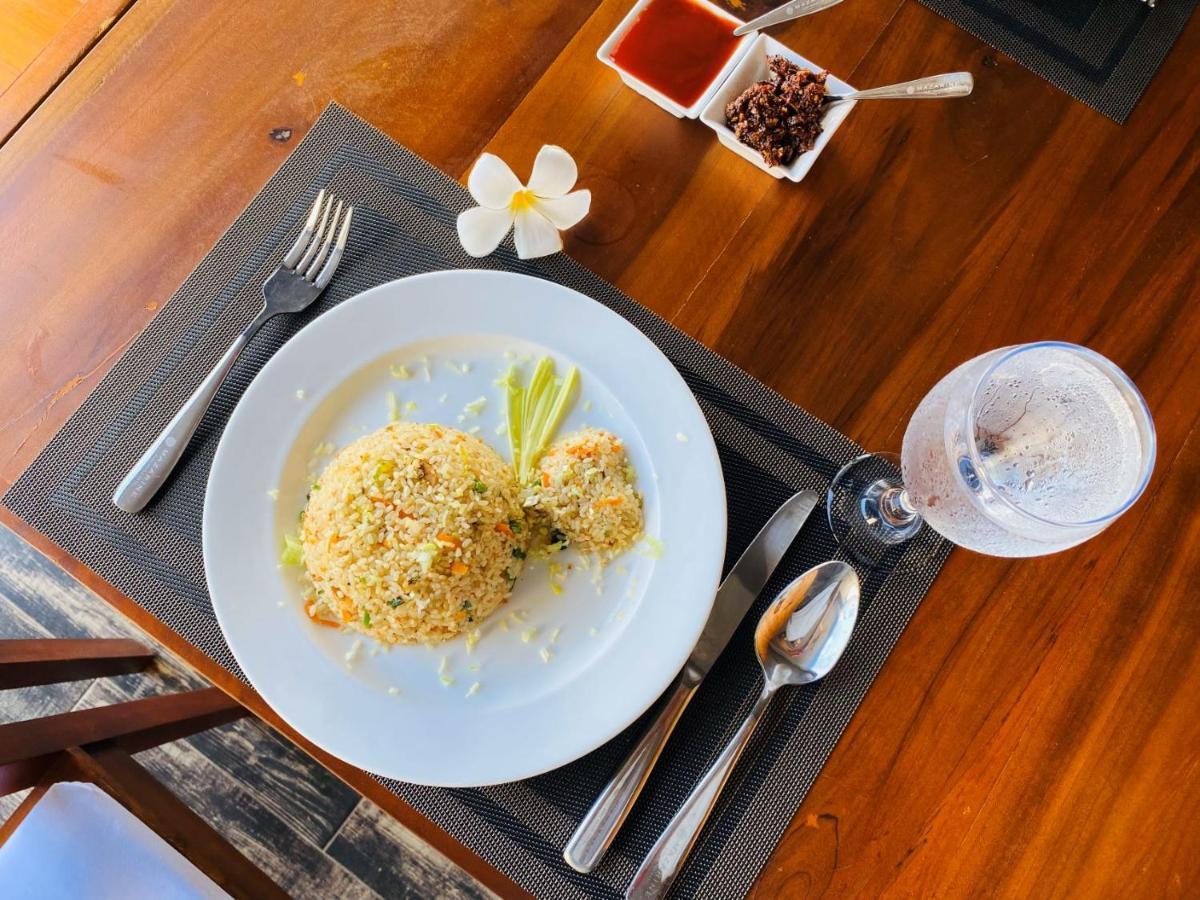 Mazarine Surf Suites Hiriketiya ディックウェラ エクステリア 写真