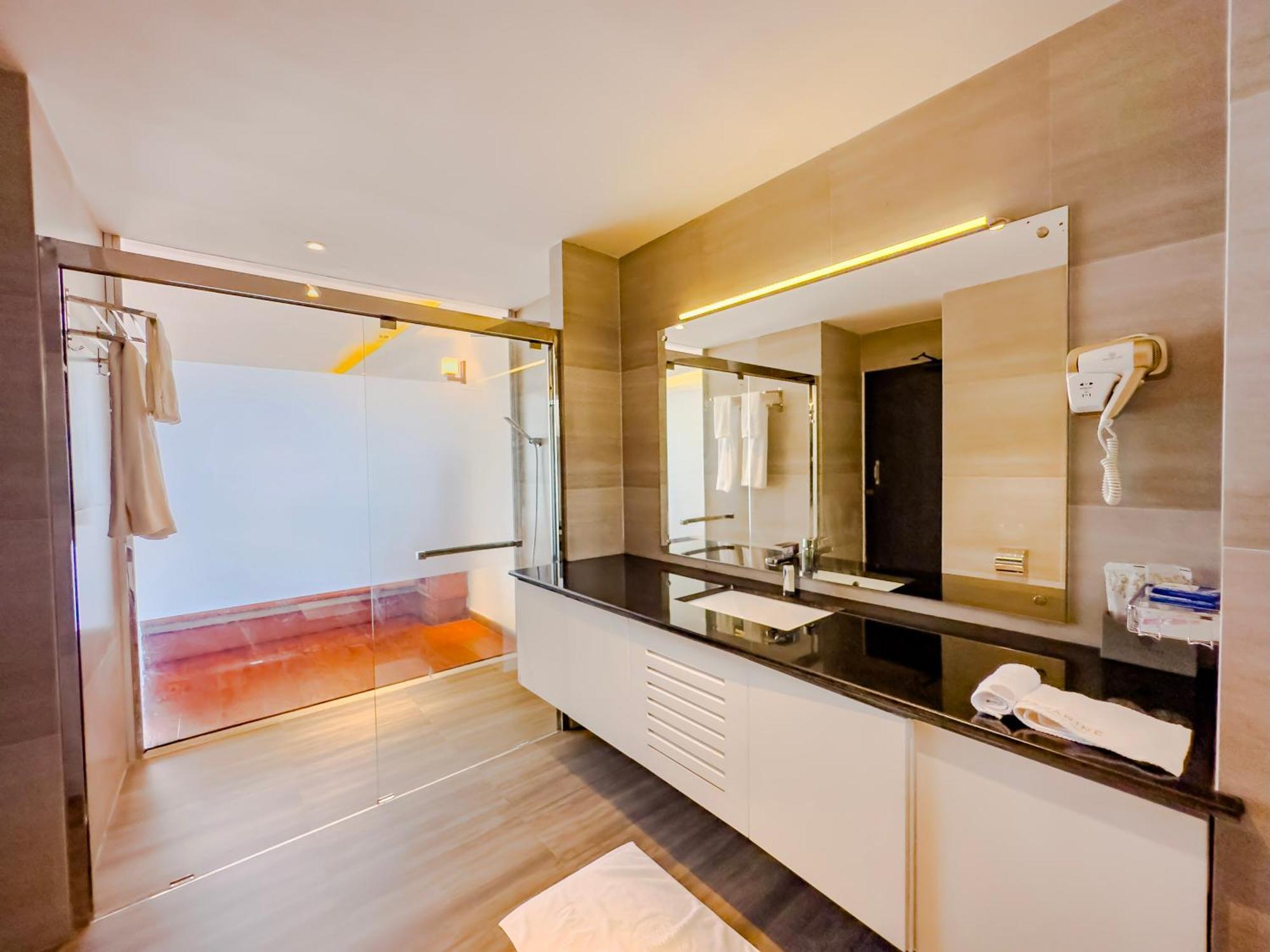 Mazarine Surf Suites Hiriketiya ディックウェラ エクステリア 写真